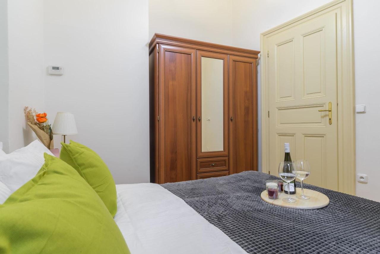 Cozy Apartment Near Stefanikuv Most Πράγα Εξωτερικό φωτογραφία